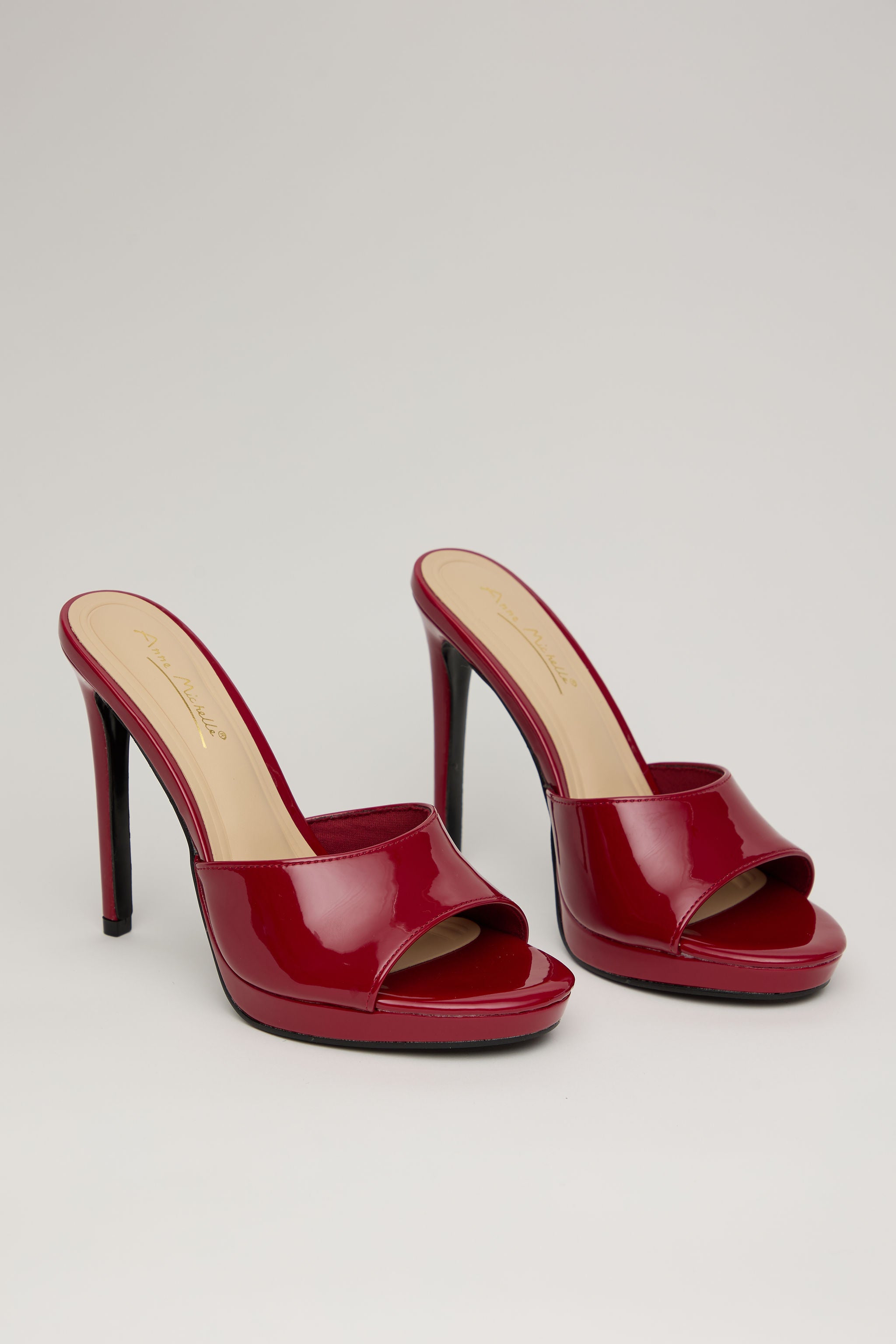 RED ICON – Sandalia Mule Tacón Alto en Rojo Charol