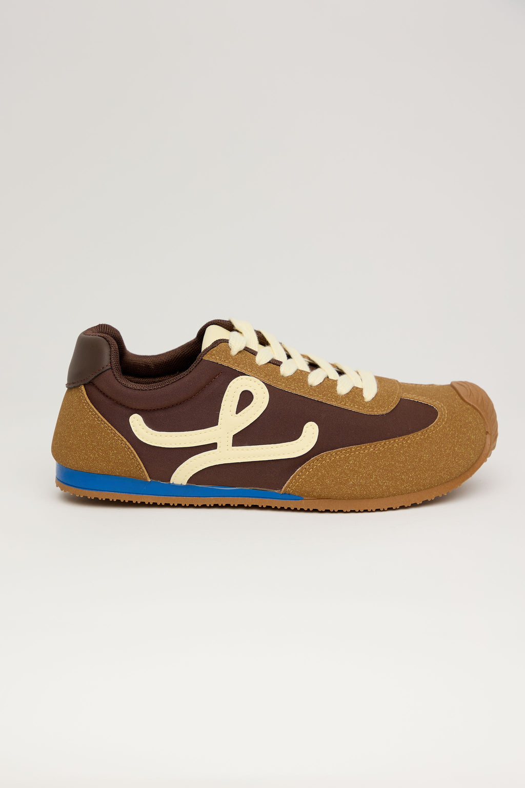 URBAN RETRO – Sneaker Casual en Tonos Tierra